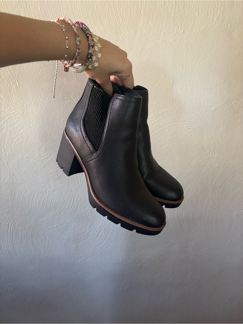 Women's Black Madalynn Gore Water Repellant Black Naturalizer Fall Booties